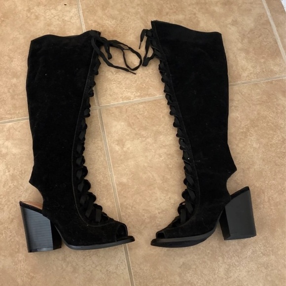 Forever 21 Lace Up Peep Toe Suade Velvet Black Boots - Picture 2 of 3